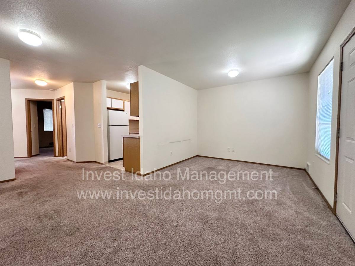 Apartment for rent at 1682 S Barlow Lane, Boise, ID 83709