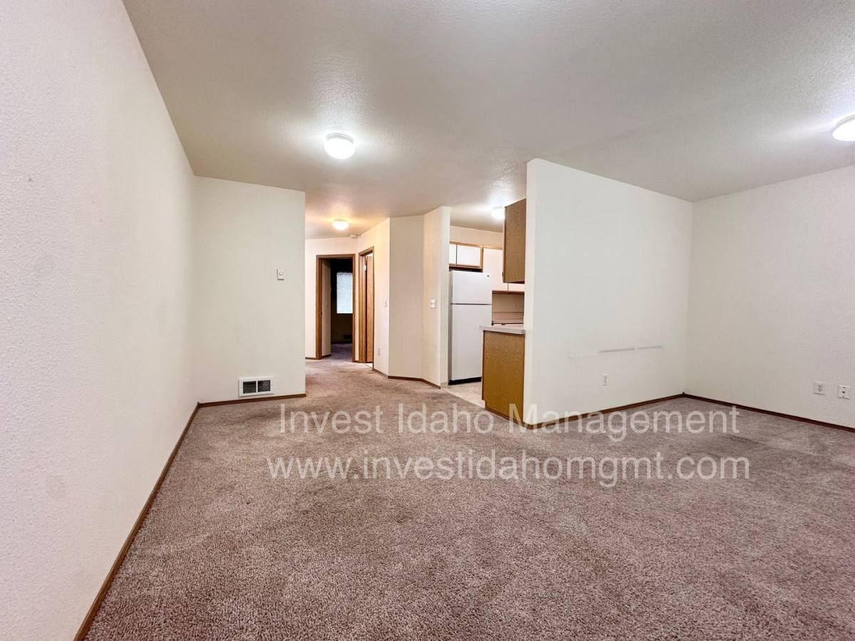 Apartment for rent at 1682 S Barlow Lane, Boise, ID 83709