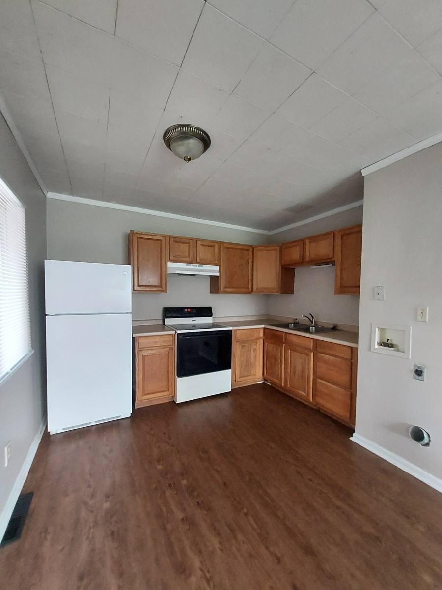 Apartment for rent at 20 S Fulton Ave #3, Newark, OH 43055