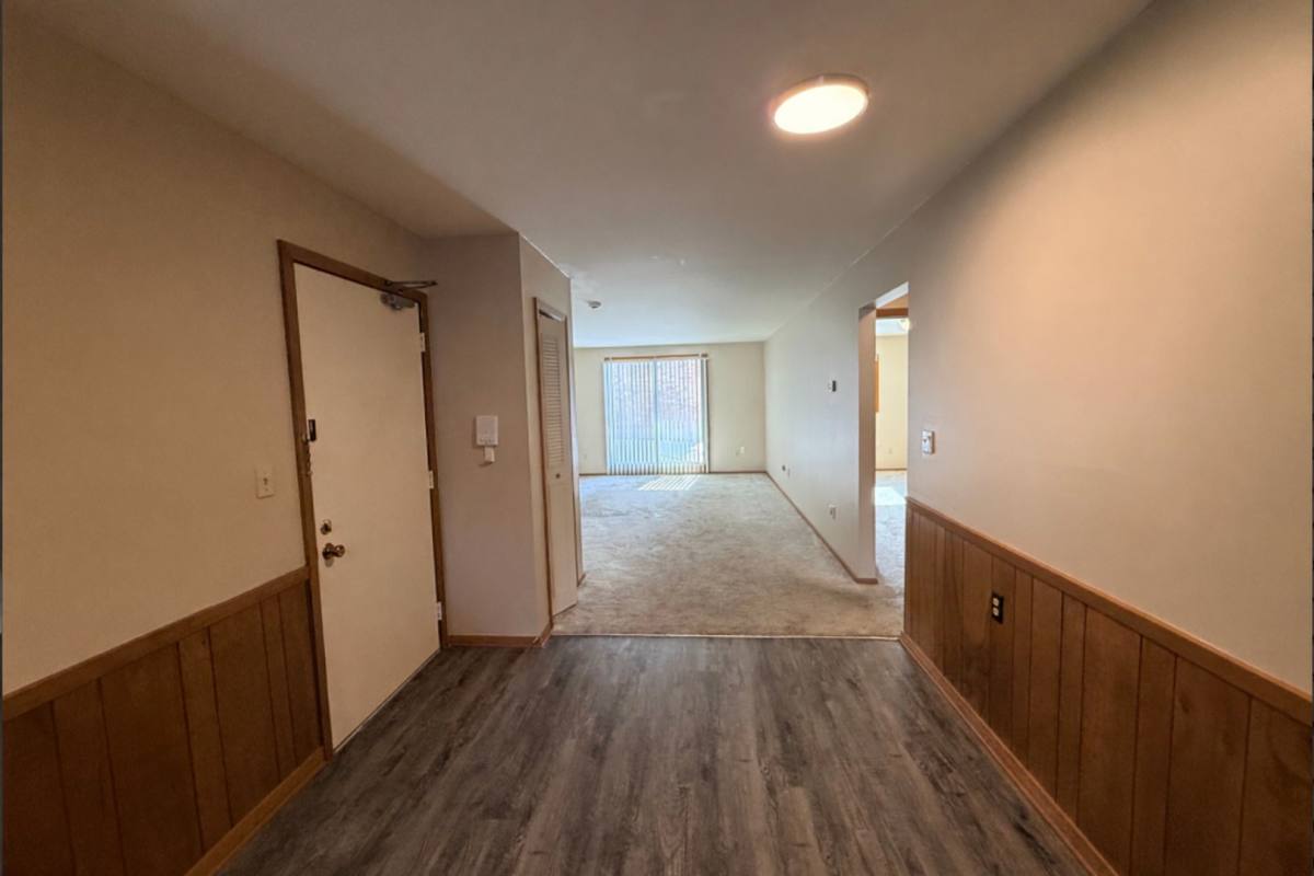 Apartment for rent at 1960 Burton St SE, Grand Rapids, MI 49506