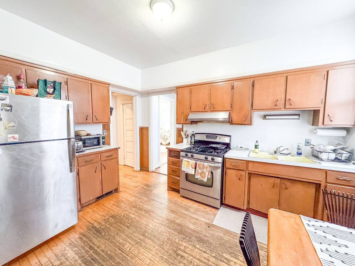 Apartment for rent at 1632 Jefferson St, Madison, WI 53703