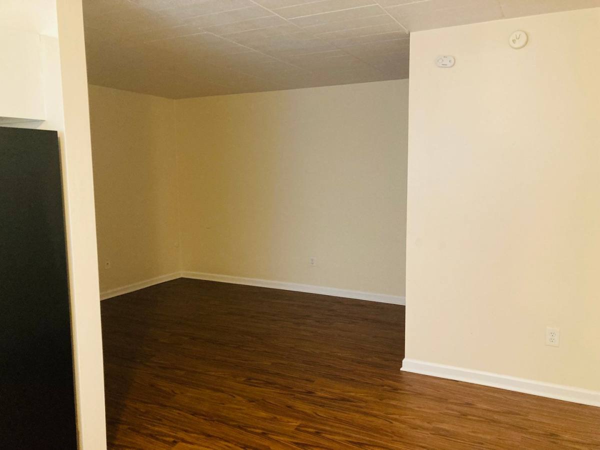 Apartment for rent at 564 Maryland Ave, Pittsburgh, PA 15202