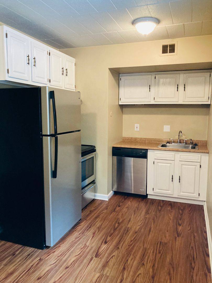 Apartment for rent at 564 Maryland Ave, Pittsburgh, PA 15202