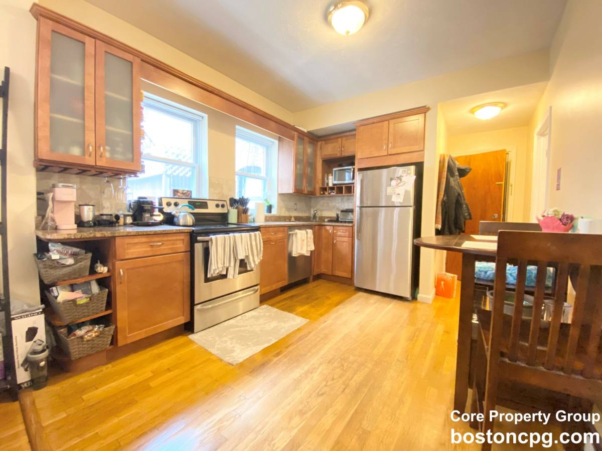 Apartment for rent at 38 Charter #4, Boston, MA 02113