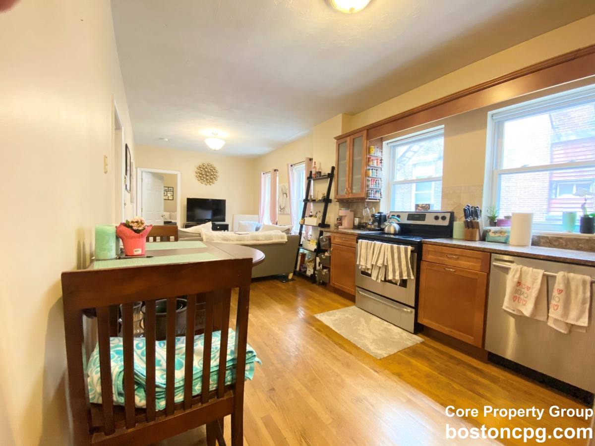Apartment for rent at 38 Charter #4, Boston, MA 02113