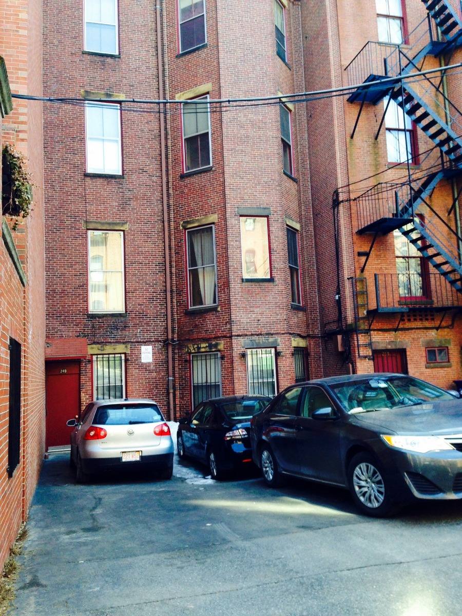 Apartment for rent at 249 Commonwealth Ave #3A, Boston, MA 02116