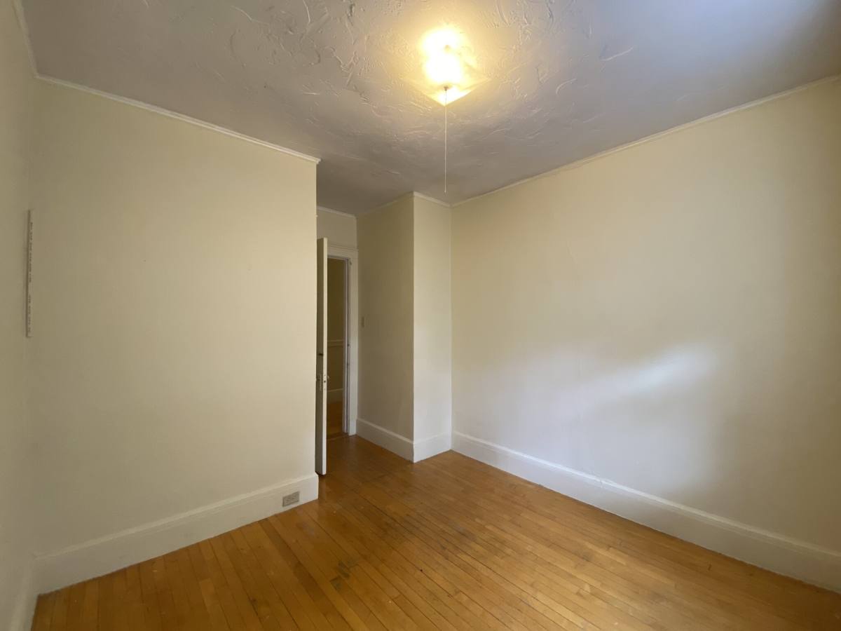 Apartment for rent at 142 Davis Ave #3, Brookline, MA 02445