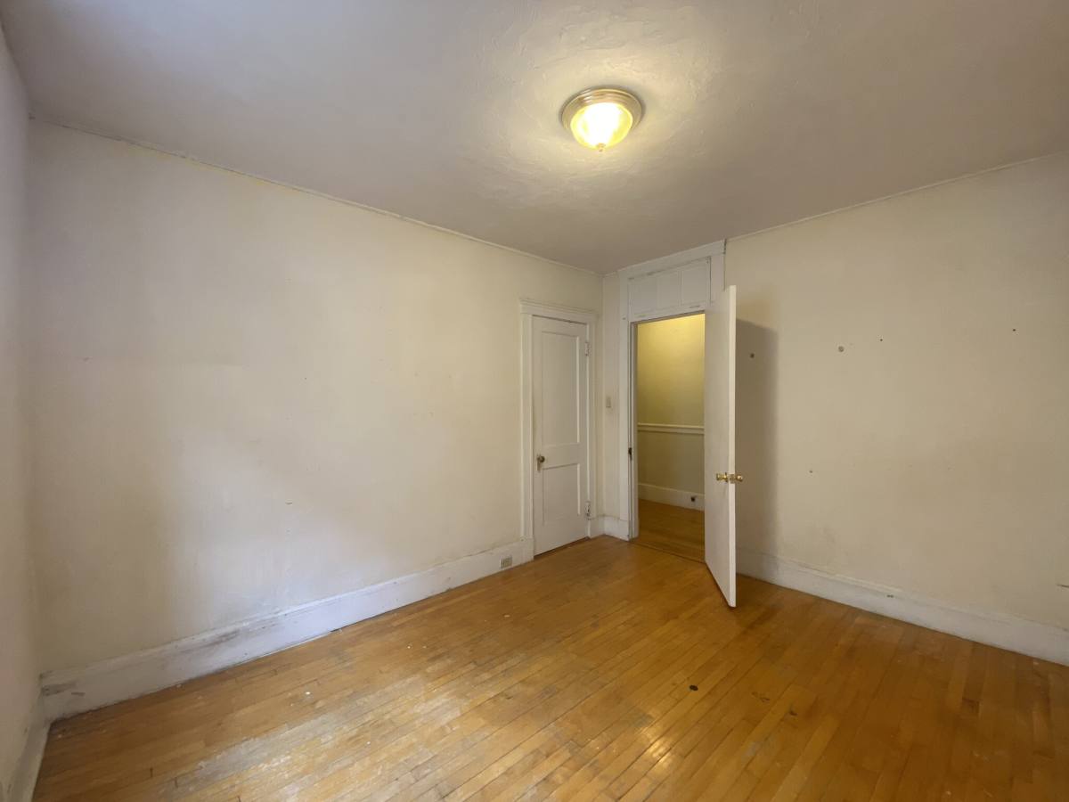 Apartment for rent at 142 Davis Ave #3, Brookline, MA 02445