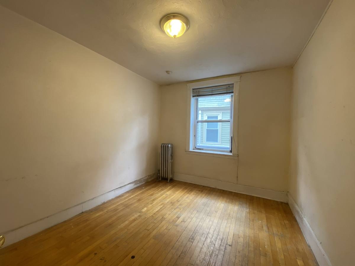 Apartment for rent at 142 Davis Ave #3, Brookline, MA 02445