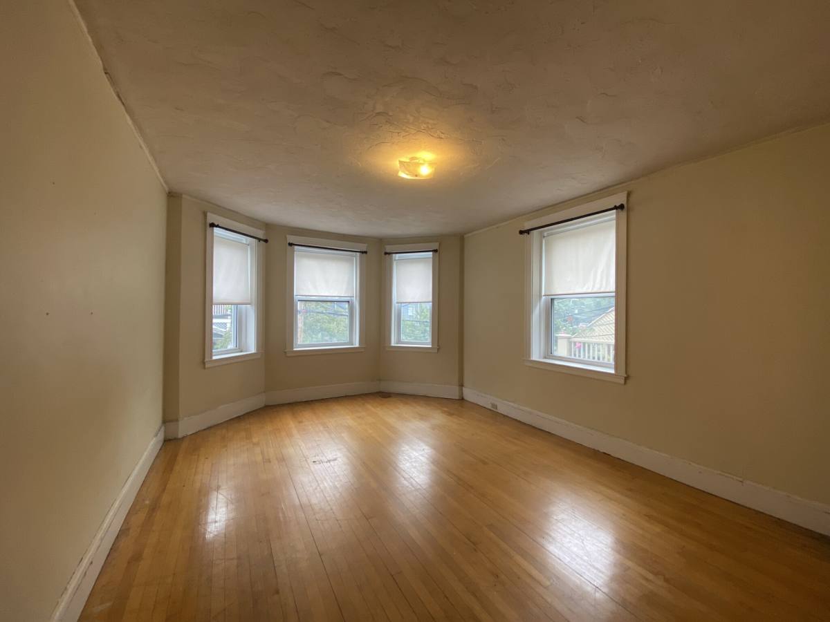 Apartment for rent at 142 Davis Ave #3, Brookline, MA 02445