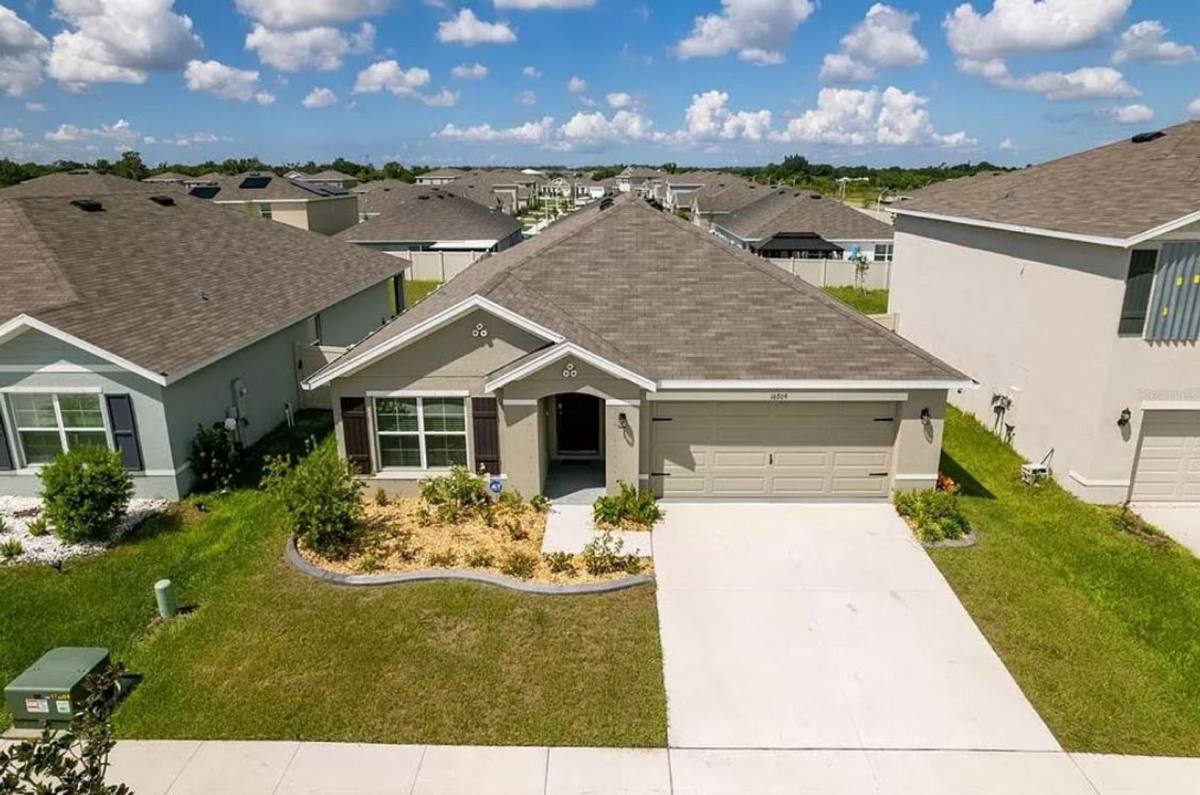 House for rent at 16709 Parker River St, Wimauma, FL 33598