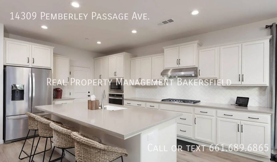 Apartment for rent at 14309 Pemberley Passage Ave, Bakersfield, CA 93311
