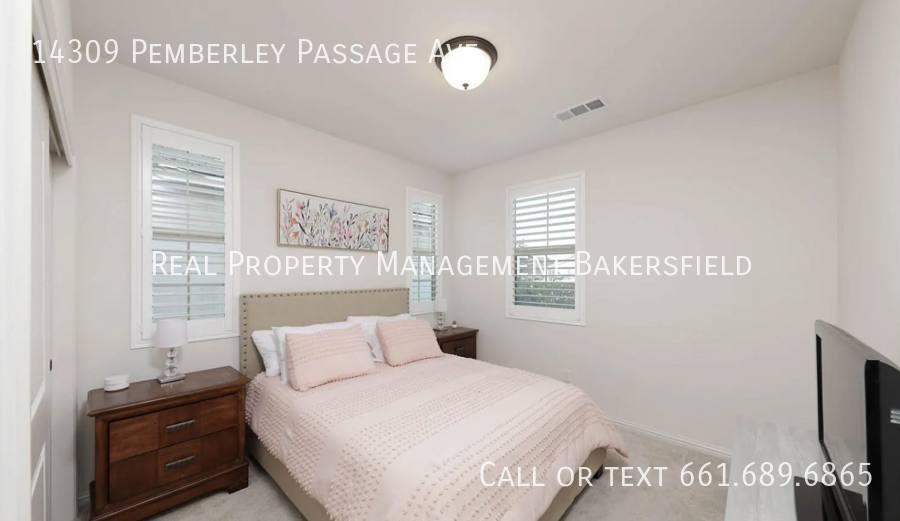 Apartment for rent at 14309 Pemberley Passage Ave, Bakersfield, CA 93311