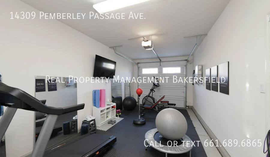 Apartment for rent at 14309 Pemberley Passage Ave, Bakersfield, CA 93311