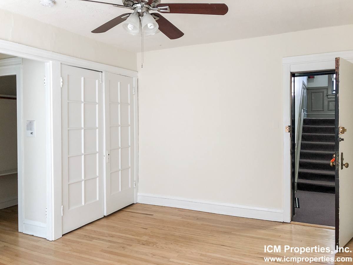 Apartment for rent at 512 W Cornelia Ave #216, Chicago, IL 60657
