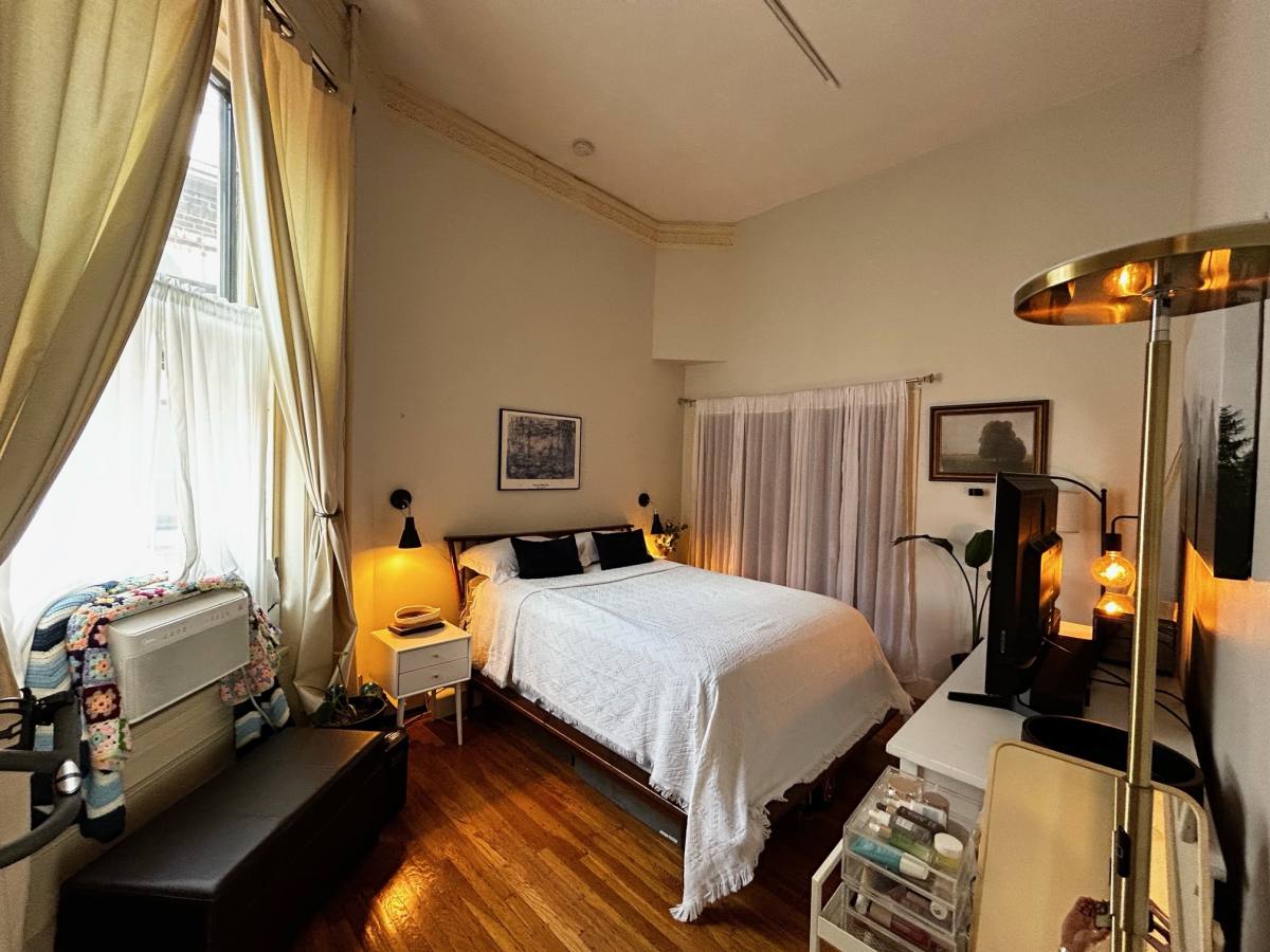 Apartment for rent at 64 Commonwealth Ave #4, Boston, MA 02116