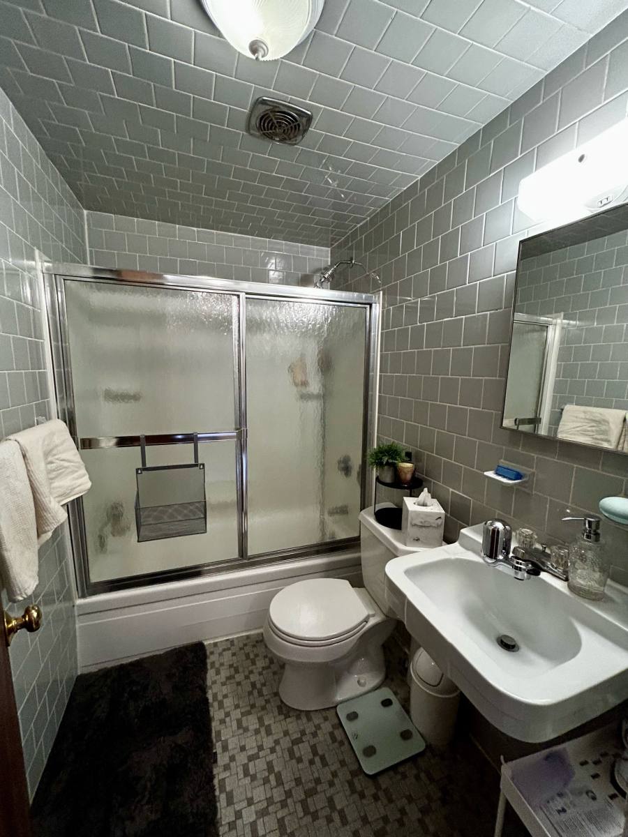 Apartment for rent at 64 Commonwealth Ave #4, Boston, MA 02116