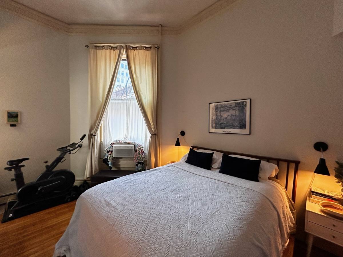 Apartment for rent at 64 Commonwealth Ave #4, Boston, MA 02116