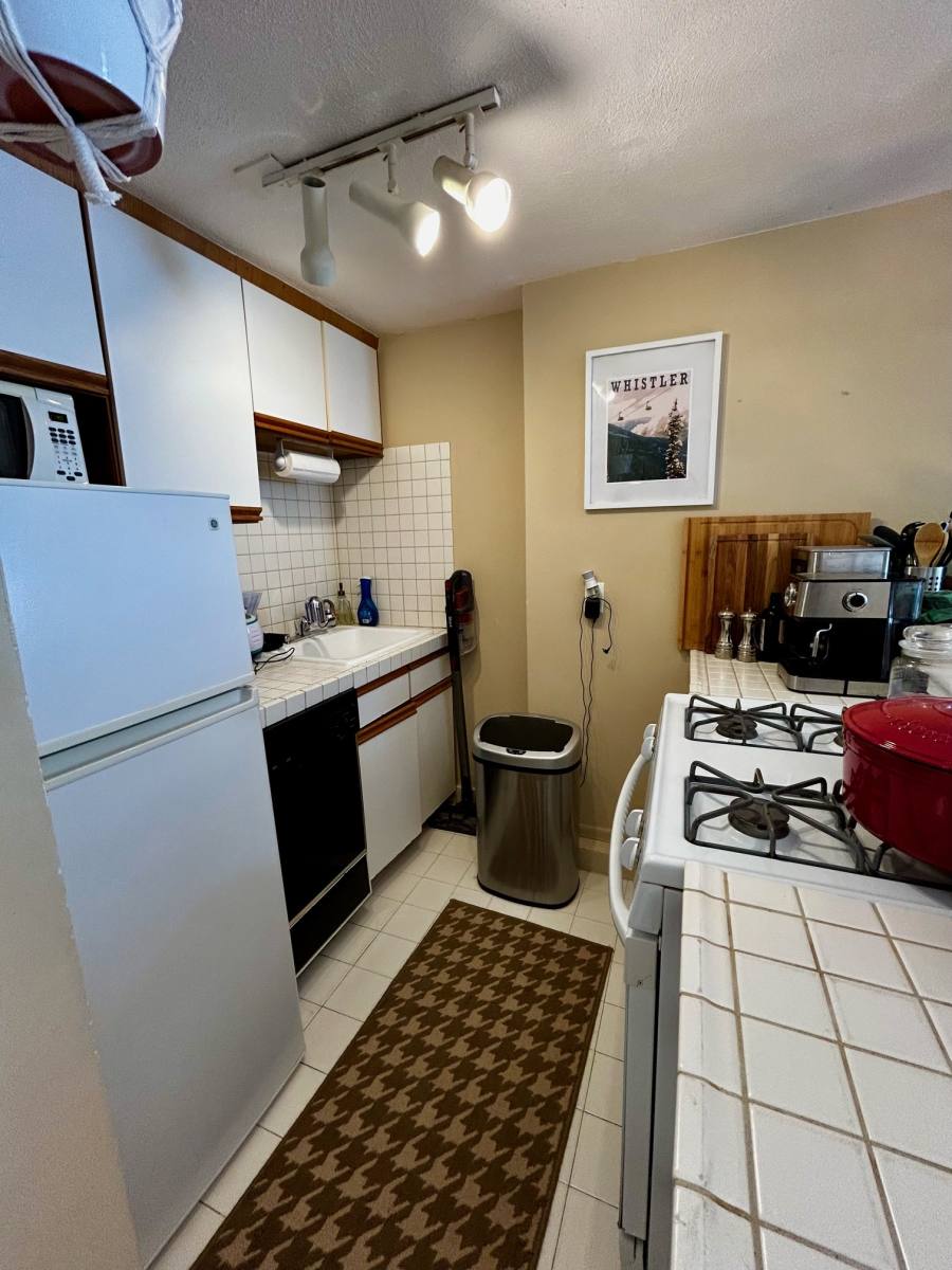 Apartment for rent at 64 Commonwealth Ave #4, Boston, MA 02116