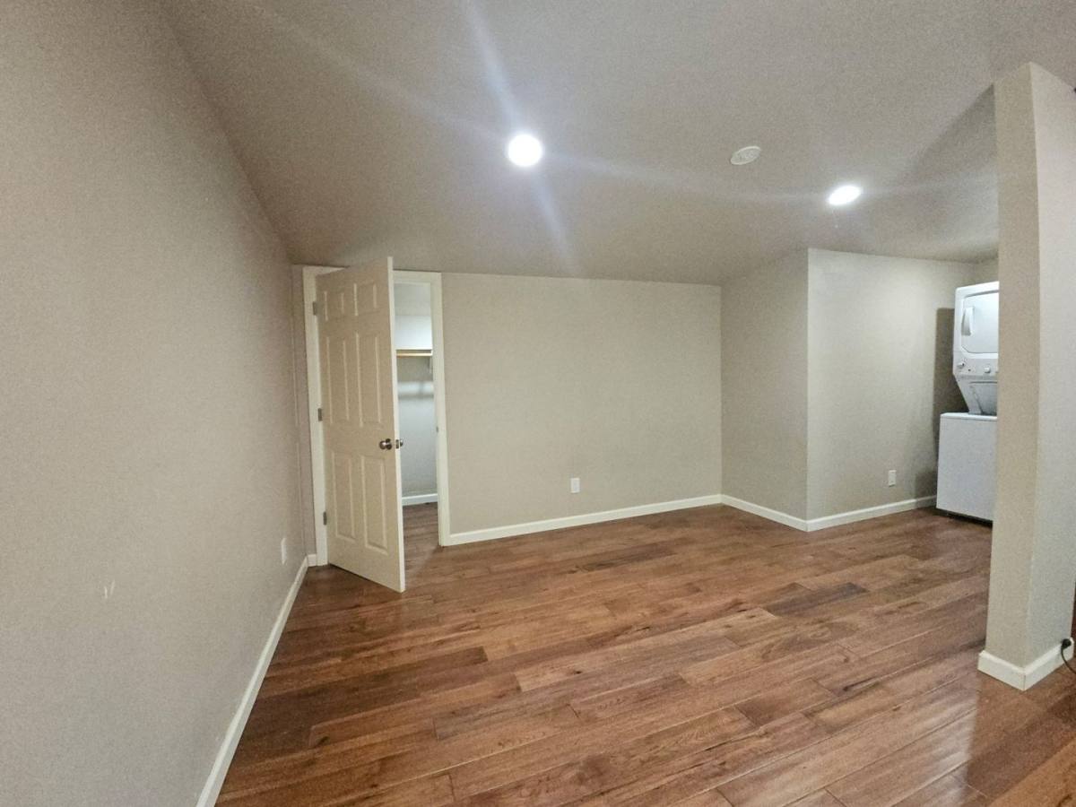 Apartment for rent at 333 Dakenbrook Dr, Ben Lomond, CA 95005