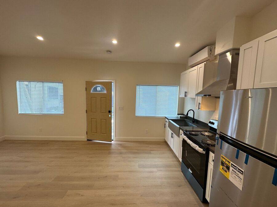 Apartment for rent at 6614 Telegraph Ave, Oakland, CA 94609
