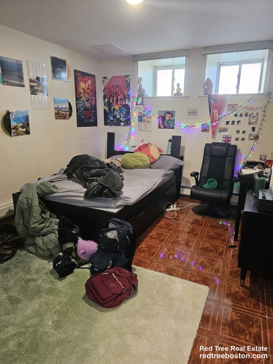 House for rent at 94 Pleasant St #1, Brookline, MA 02446