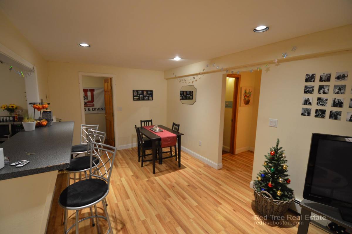 House for rent at 94 Pleasant St #1, Brookline, MA 02446