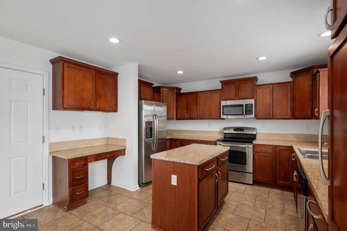 House for rent at 259 Olympic Dr, Stafford, VA 22554