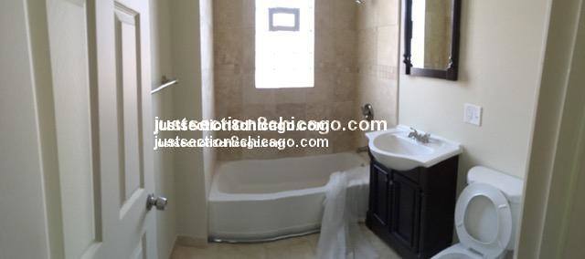 Apartment for rent at 4816 W Adams #1, Chicago, IL 60644