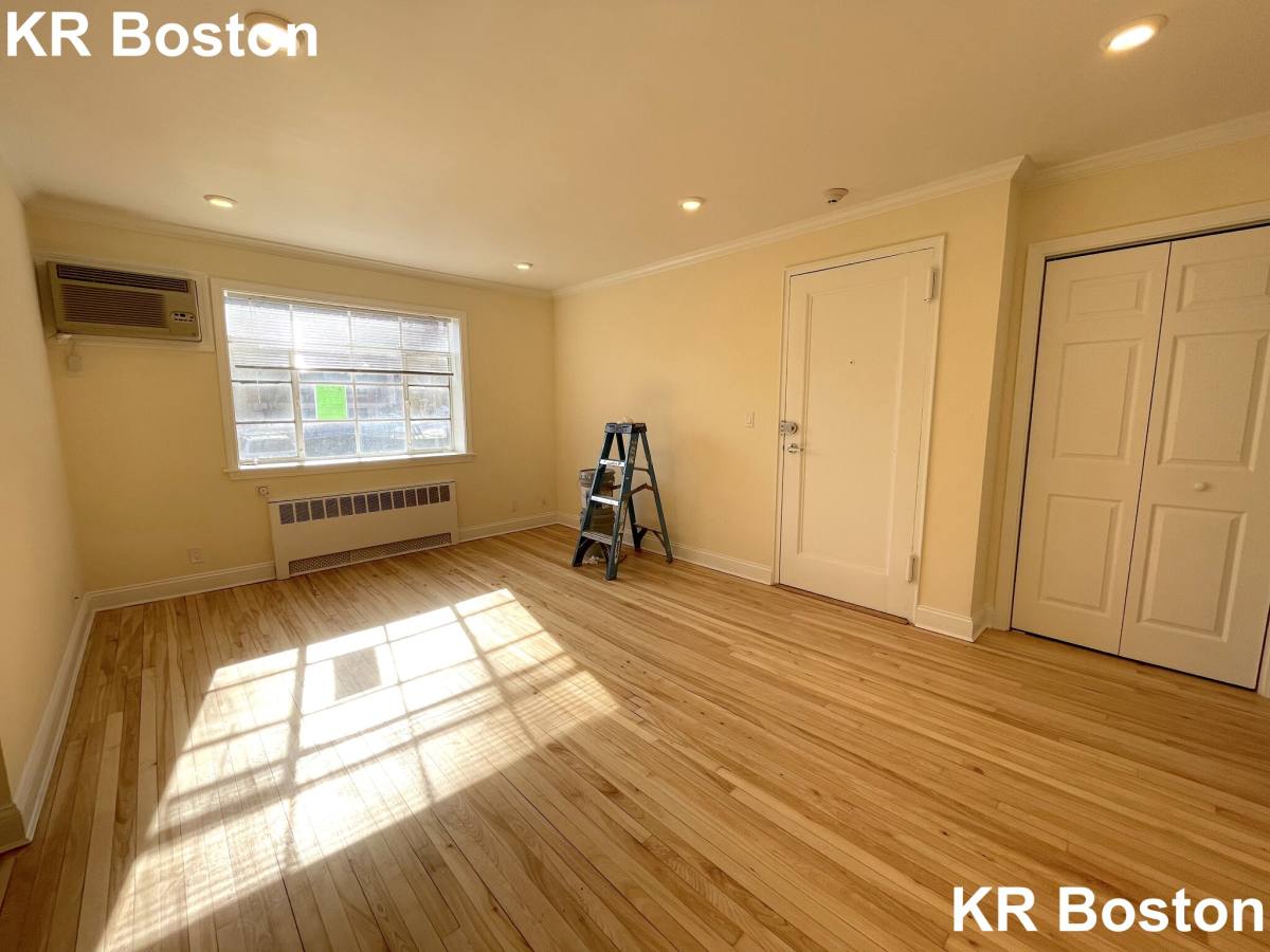 Apartment for rent at 70 Saint Paul St #2, Brookline, MA 02446