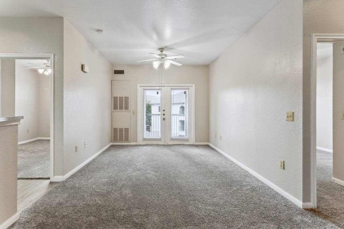 Apartment for rent at 8625 Winkler Dr, Houston, TX 77017
