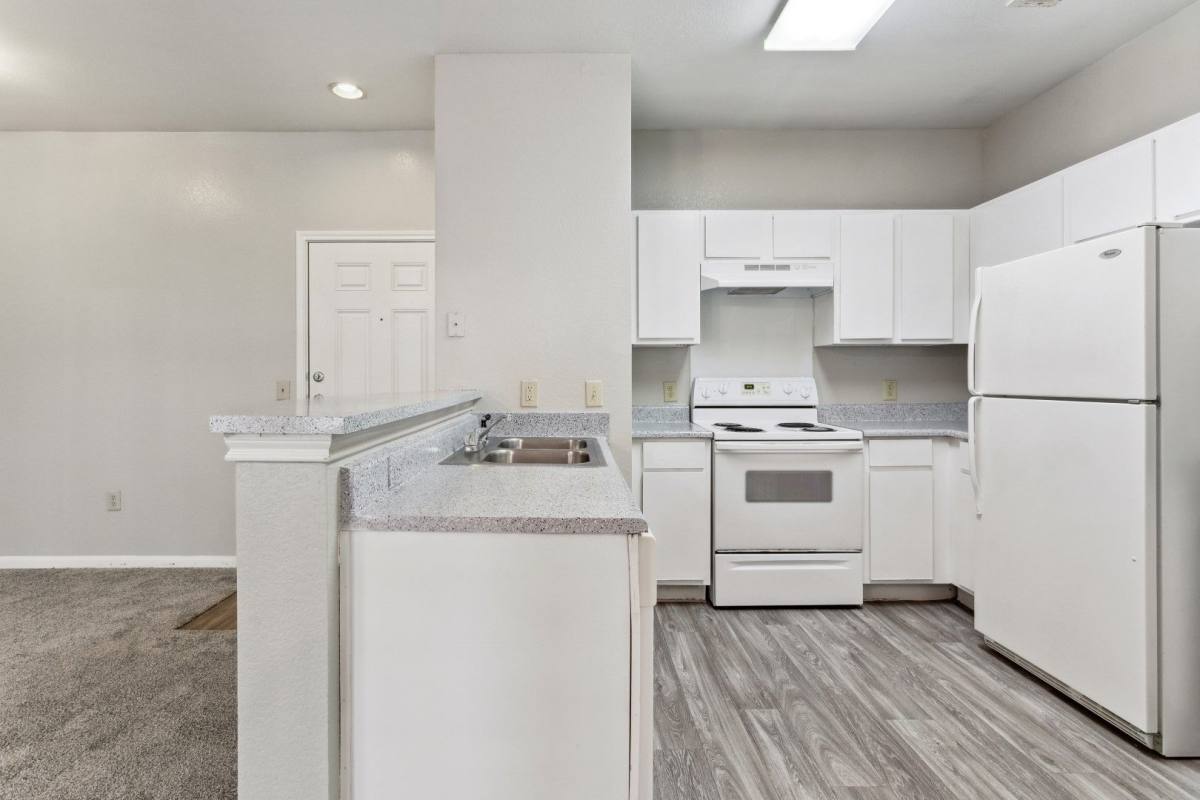 Apartment for rent at 8625 Winkler Dr, Houston, TX 77017