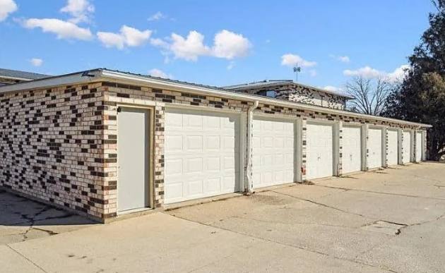 Apartment for rent at 715 Ridgeview Rd #16, Monticello, IA 52310