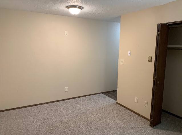 Apartment for rent at 715 Ridgeview Rd #16, Monticello, IA 52310