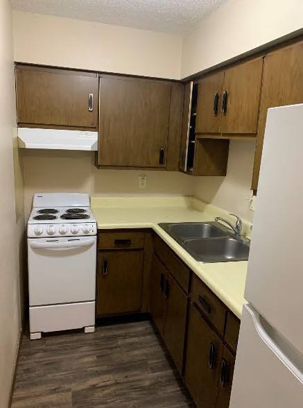 Apartment for rent at 715 Ridgeview Rd #16, Monticello, IA 52310