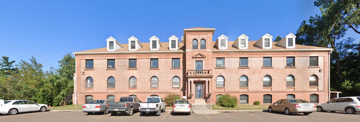 Apartment for rent at 600 N 23rd Ave E, Duluth, MN 55812