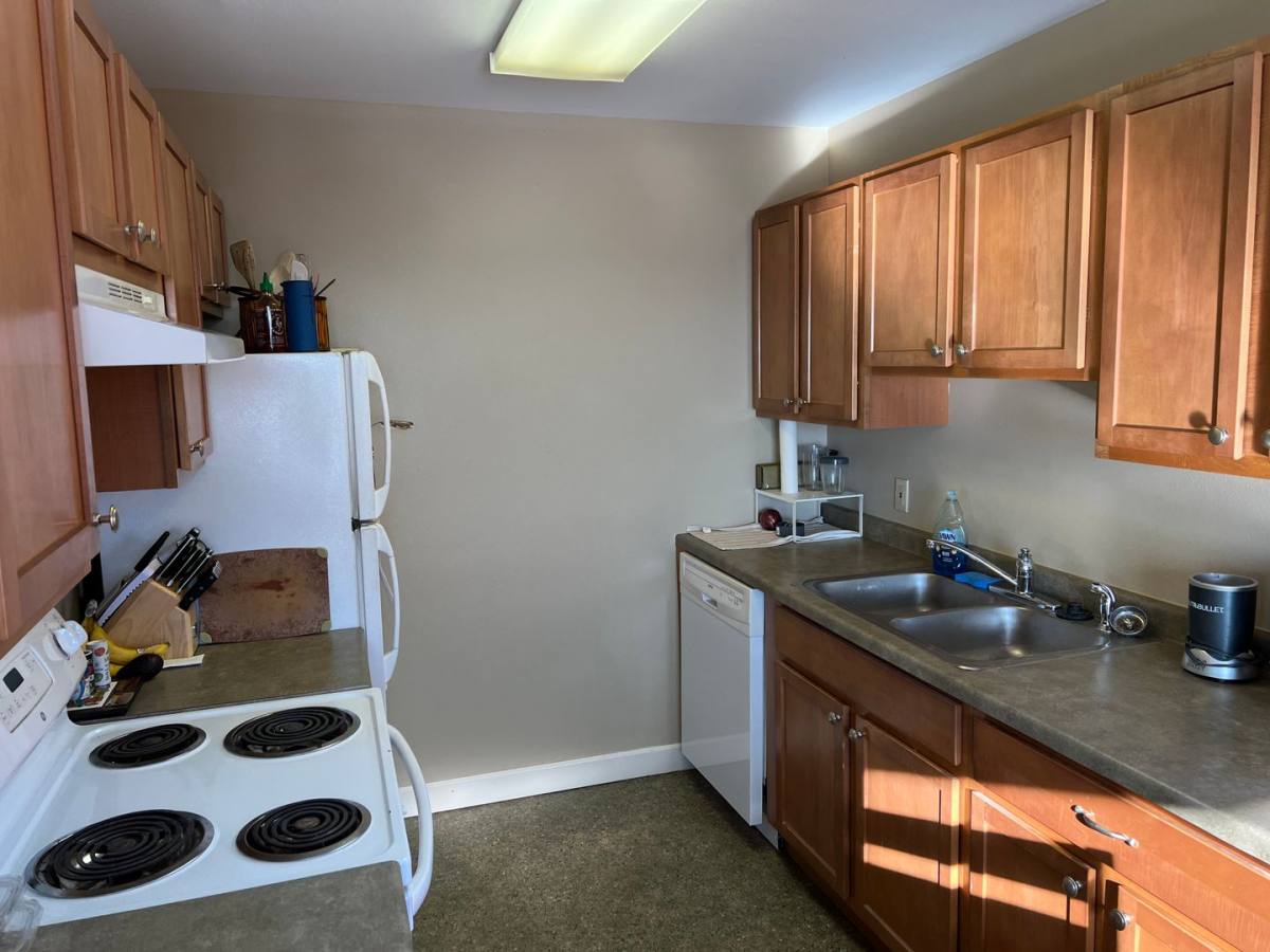 Apartment for rent at 600 N 23rd Ave E, Duluth, MN 55812