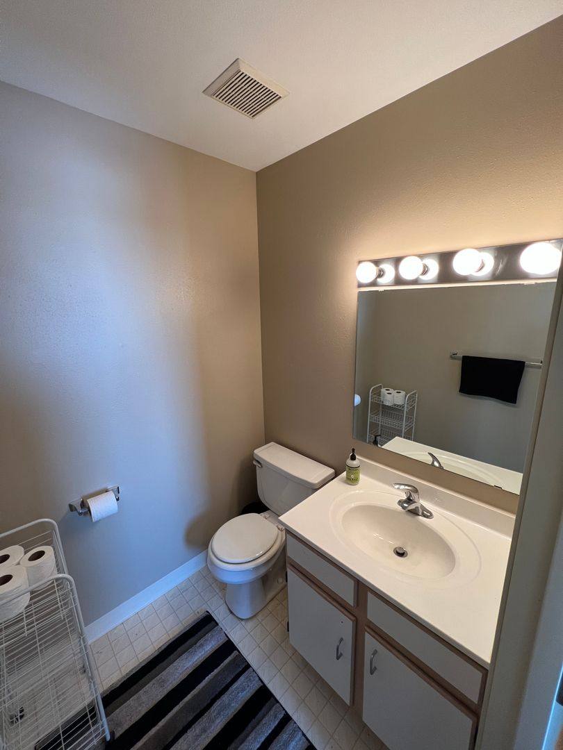 Apartment for rent at 600 N 23rd Ave E, Duluth, MN 55812
