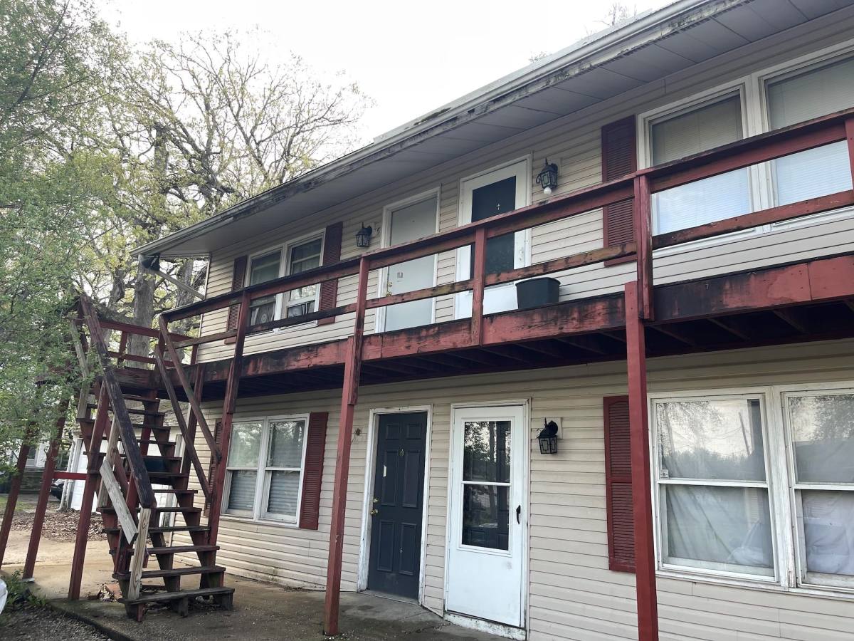 Apartment for rent at 504-3 Woodbury, Danville, IL 61832