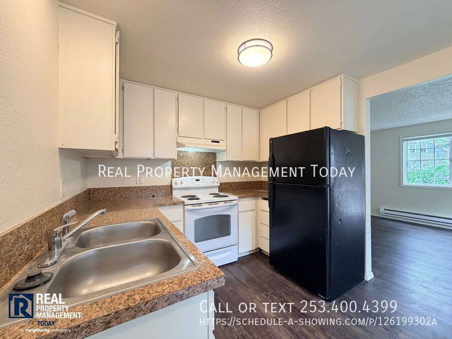 Apartment for rent at 630-632 S State St #1, Tacoma, WA 98405