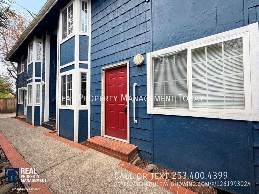 Apartment for rent at 630-632 S State St #1, Tacoma, WA 98405