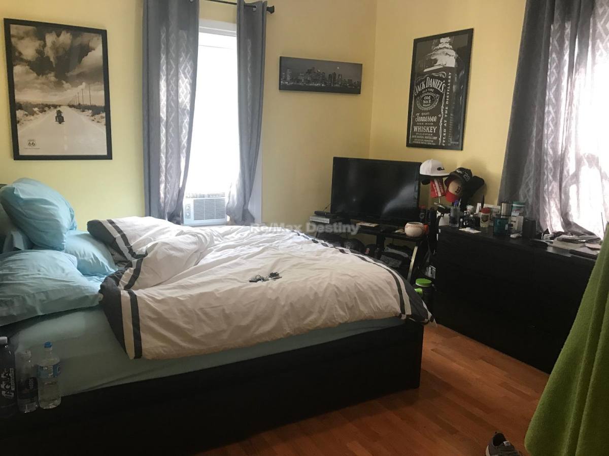 House for rent at 14 Madison St #2, Somerville, MA 02143