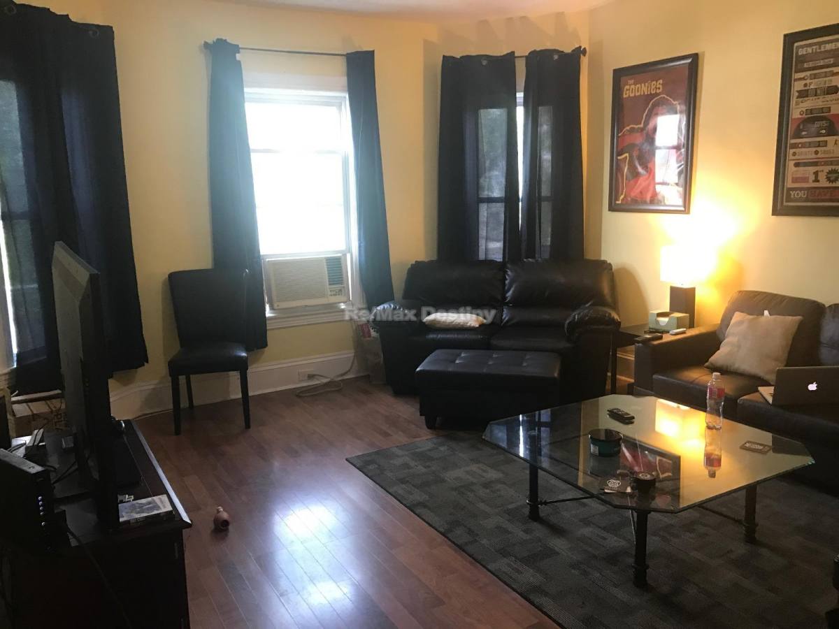 House for rent at 14 Madison St #2, Somerville, MA 02143