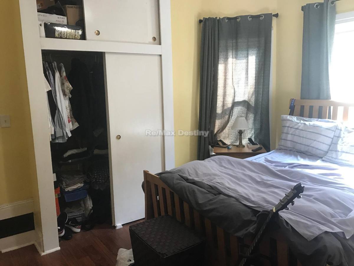 House for rent at 14 Madison St #2, Somerville, MA 02143