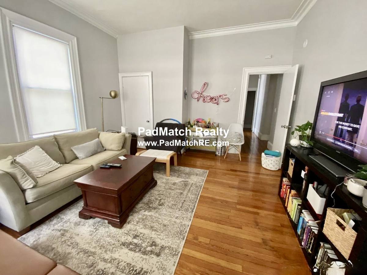 Apartment for rent at 172 Bigelow St #1, Brighton, MA 02135