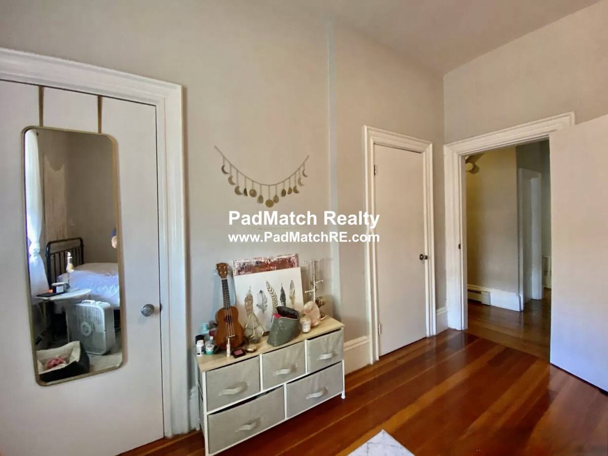 Apartment for rent at 172 Bigelow St #1, Brighton, MA 02135