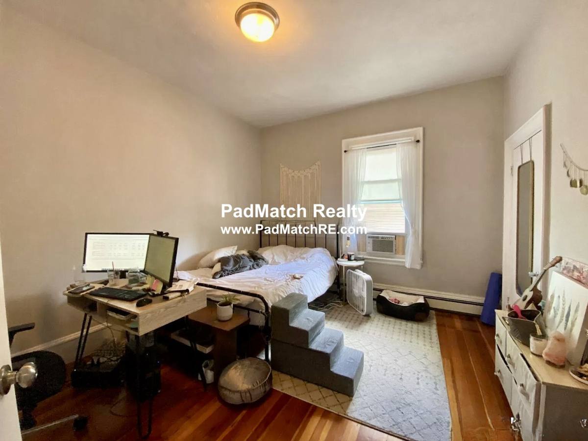 Apartment for rent at 172 Bigelow St #1, Brighton, MA 02135