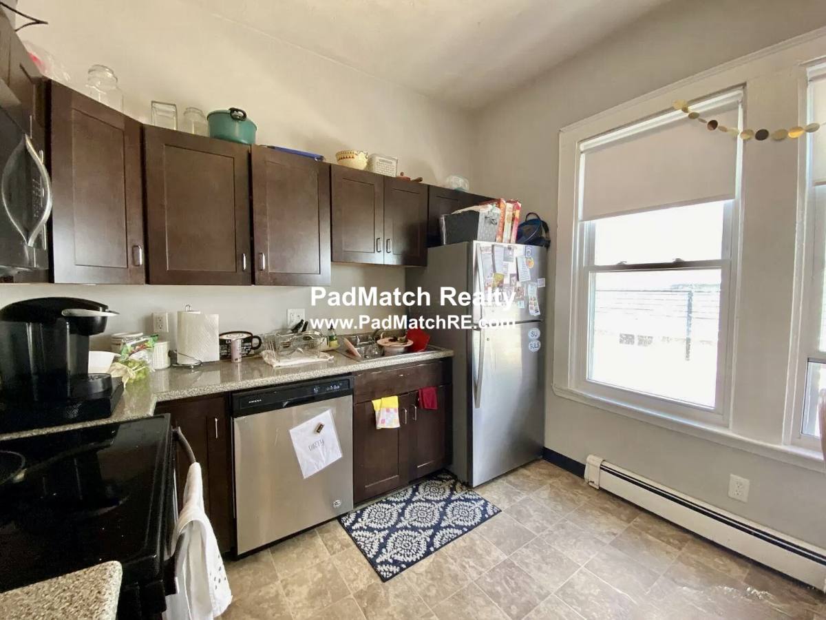 Apartment for rent at 172 Bigelow St #1, Brighton, MA 02135