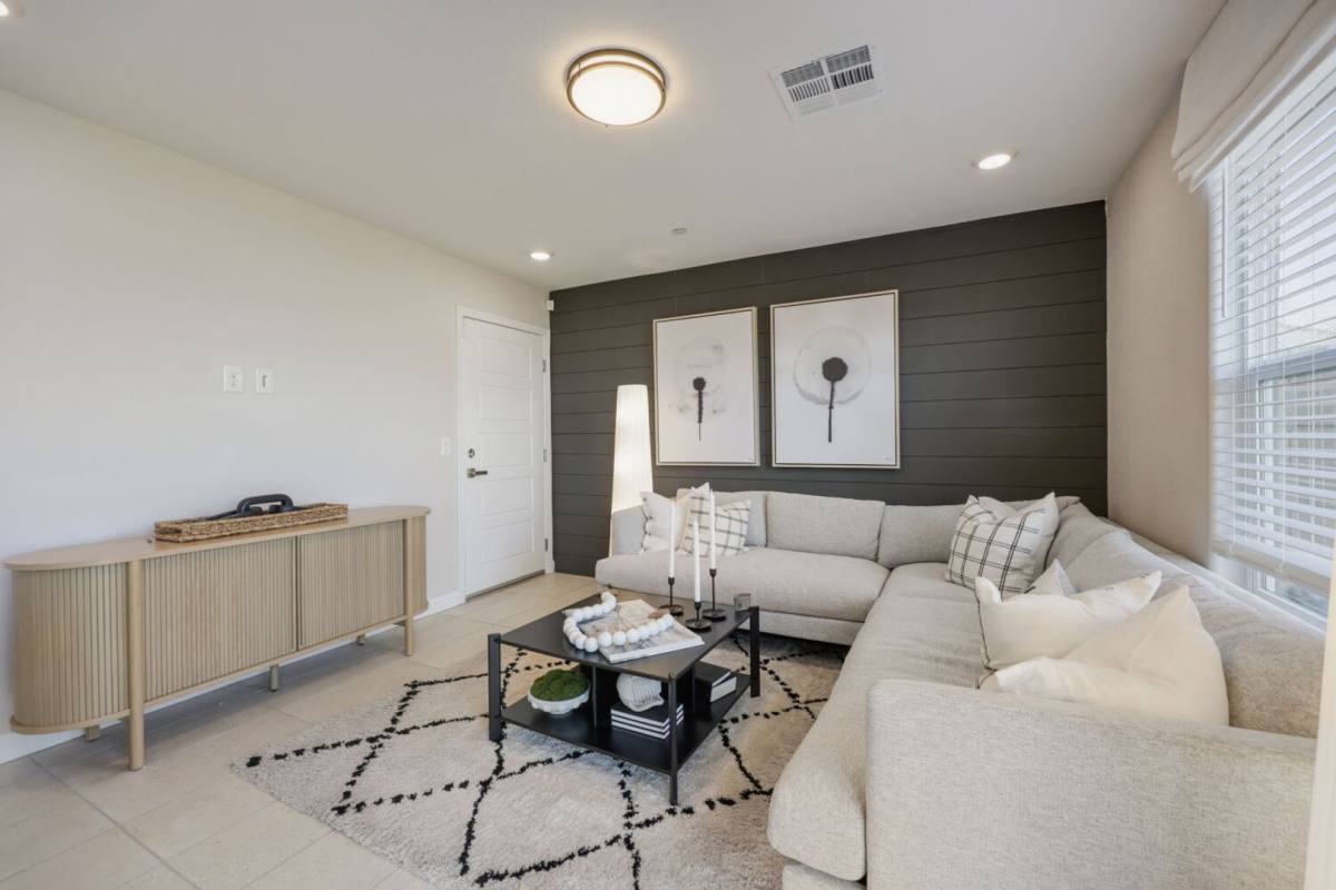 Townhouse for rent at 911 Cadence View Way, Henderson, NV 89011