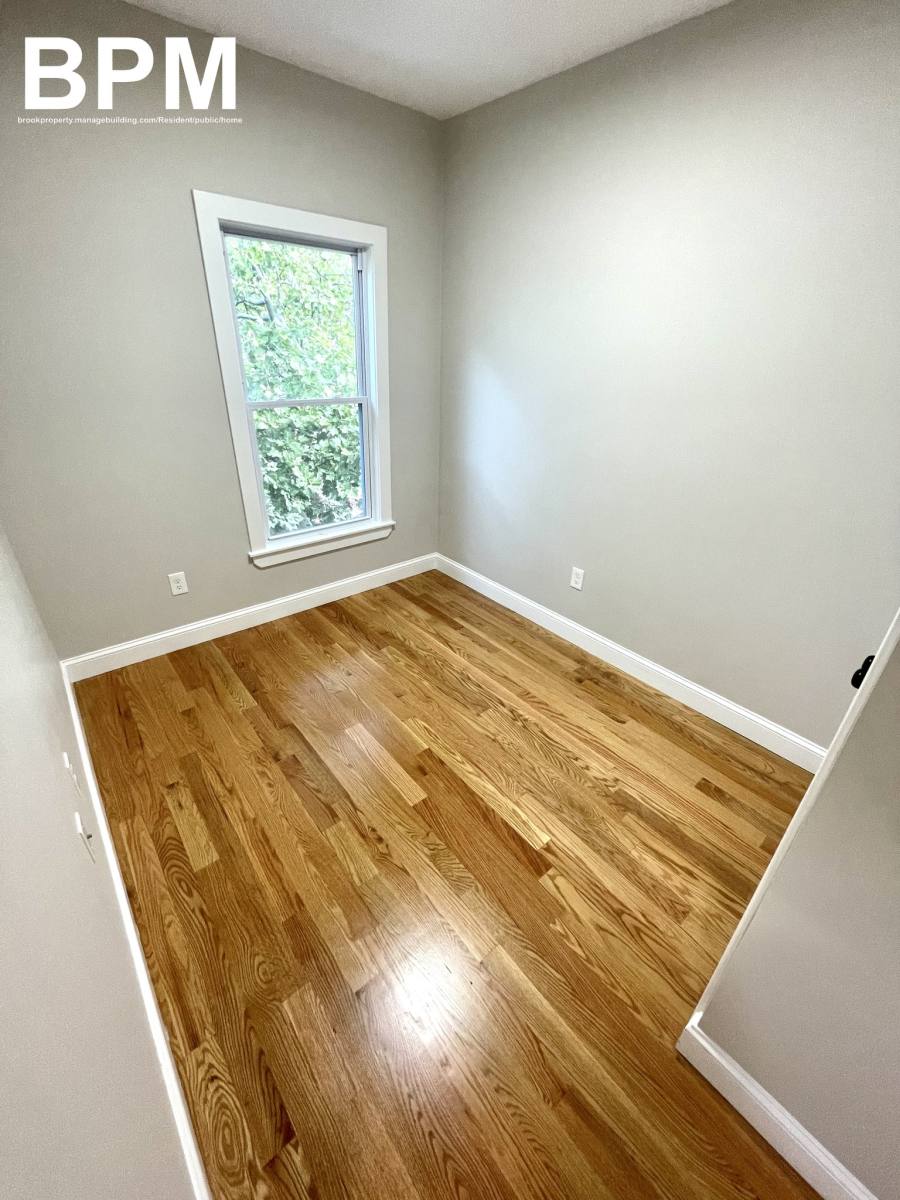 Apartment for rent at 247 Chelsea St #3, East Boston, MA 02128
